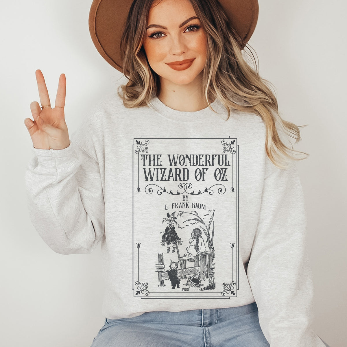 The Wonderful Wizard Of Oz sweatshirt | Original Illustration